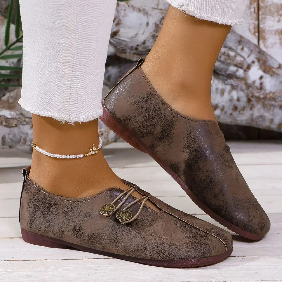 NOIRA SUEDE LOAFER