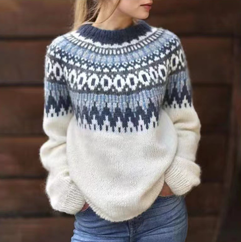 LUNA - LUXURIOUS SWEATER