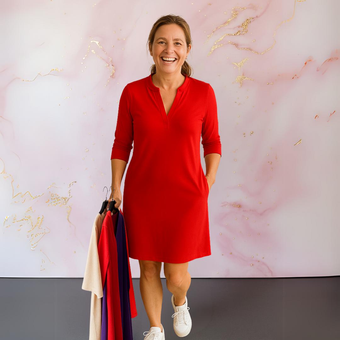 Hanneke™ | Plain dress with V-neck