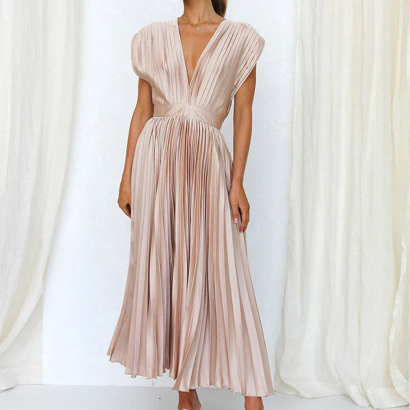 chloe-new-dress-for-women-with-pleats