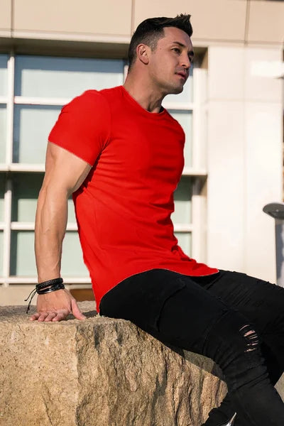 Essential T-shirt with drop cut