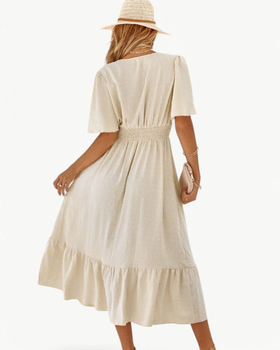 RENÉE – V-neck calf-length dress with short sleeves – Light and stylish